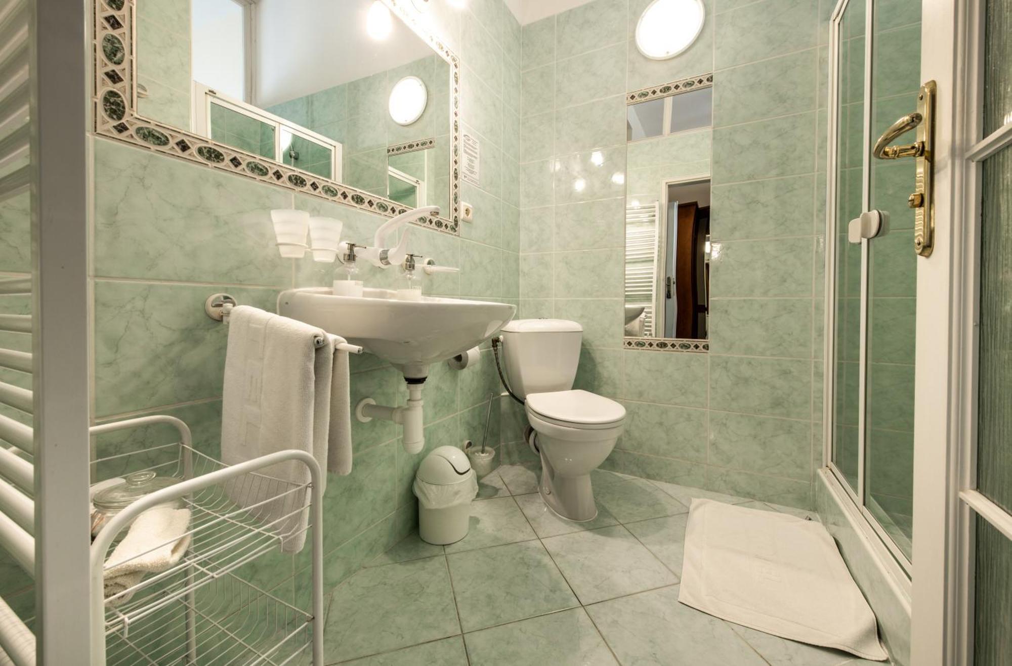Hotel Arcus Garden 브라티슬라바 외부 사진